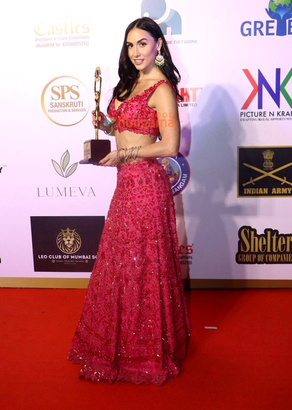 photos rakul preet singh lauren gottlieb neil nitin mukesh and others grace the 31t sol lions gold awards 2025 3