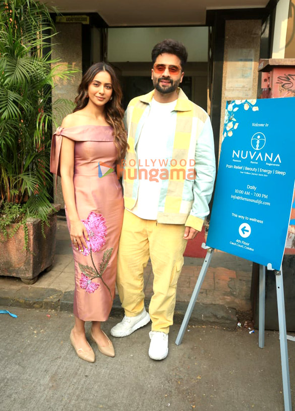 photos rakul preet singh and jackky bhagnani snapped in bandra 2 4