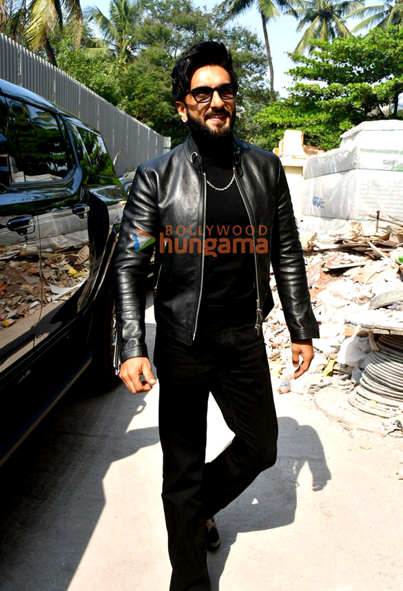 photos ranveer singh snapped outside juhu pvr 4