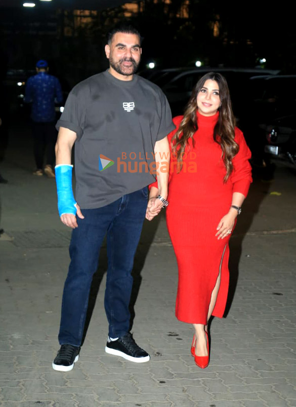 photos salim khan sushila charak and helen snapped at arbaaz khan and sshura khans marriage anniversary 5