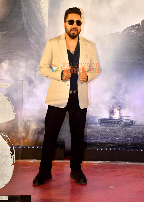 photos salman khan sunny deol bobby deol and others attend special screening of ikkis 8 3