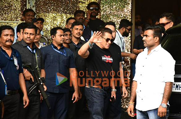 photos salman khan snapped at kalina airport 6 11