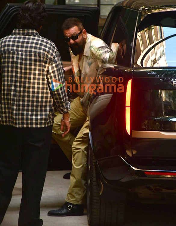 photos sanjay dutt snapped in juhu 6