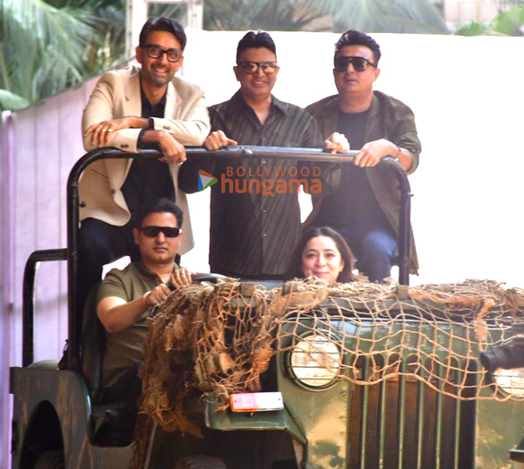 photos sunny deol varun dhawan ahan shetty and others grace the trailer launch of border 2 3