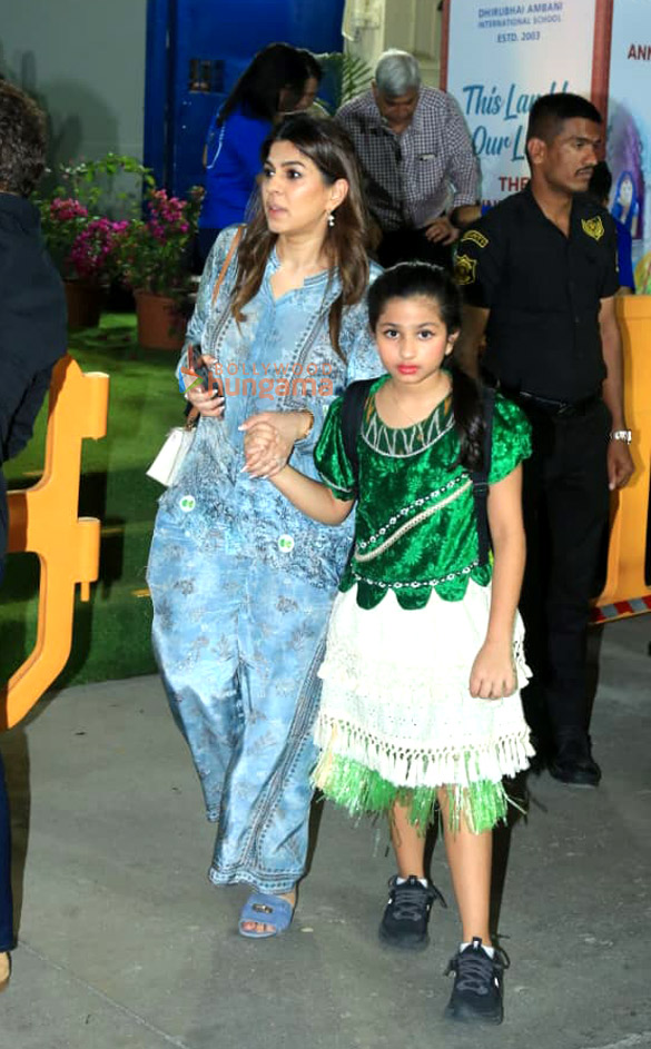 photos vidya balan kareena kapoor khan karisma kapoor and others snapped attending the dhirubhai ambani school annual day 2025 13