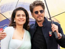 Raj & Simran reunited after 30 years! Shah Rukh Khan & Kajol