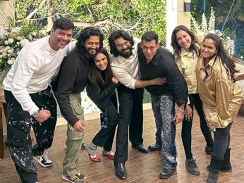 Ram Charan joins Salman Khan on latter’s 60th birthday bash as superstar wins hearts serving Bhelpuri to guests Ram Charan joins Salman Khan on latter’s 60th birthday bash as superstar wins hearts serving Bhelpuri to guests