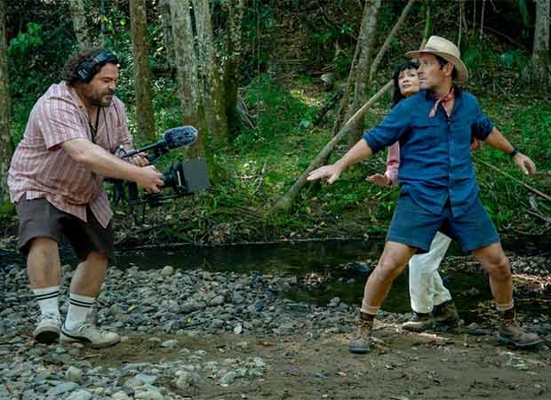 टॉम गोर्मिकन और केविन एटन ने खुलासा किया कि कैसे उन्होंने एनाकोंडा को कॉमेडी, अराजकता और हाई-स्टेक एडवेंचर के जंगली मिश्रण में बदल दिया