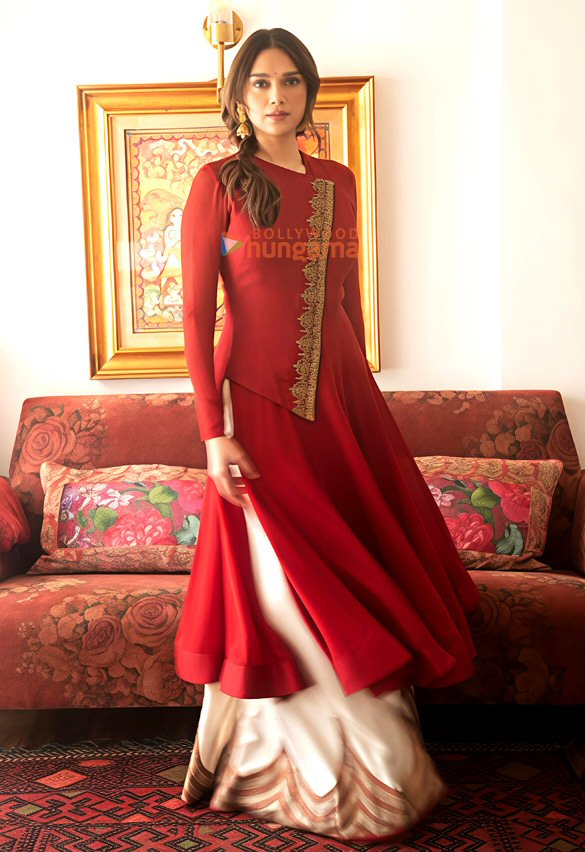 aditi rao hydari 9 8