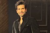 Handsome hunk! Karan Tacker arrives in style at Nupur & Stebin Ben’s reception