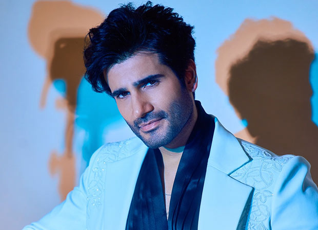 करण टैकर ने फिटनेस के 16 साल पूरे किए; शॉर्टकट और पदार्थ संस्कृति का आह्वान करता है