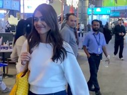 Mrunal Thakur papped with her sister at the airport