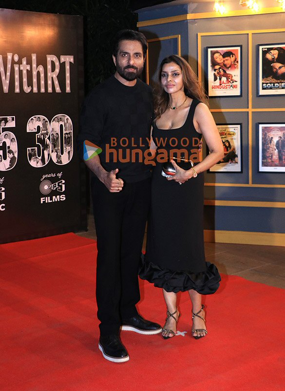 photos aamir khan shilpa shetty raashii khanna and others snapped at tips event and ramesh tauranis birthday 32