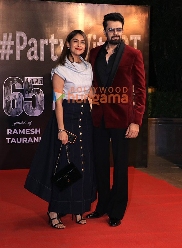 photos aamir khan shilpa shetty raashii khanna and others snapped at tips event and ramesh tauranis birthday 76