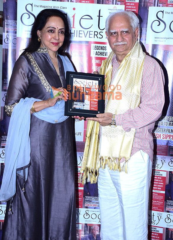 Photos: Hema Malini unveils Society Achievers cover featuring filmmaker Ramesh Sippy, celebrating Cinema Photos: Hema Malini unveils Society Achievers cover featuring filmmaker Ramesh Sippy, celebrating Cinema