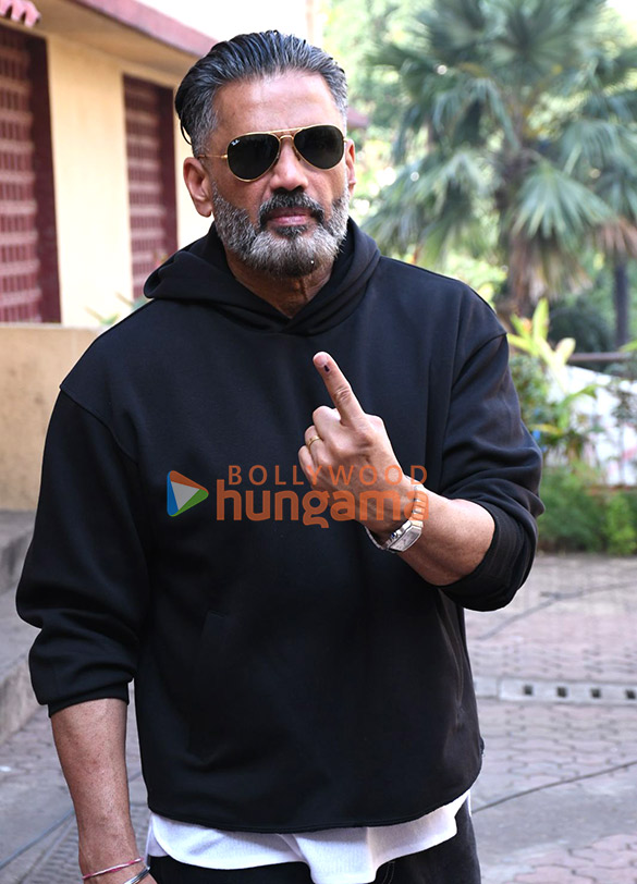 photos john abraham suniel shetty junaid khan punit malhotra and others snapped outside voting booth in bandra 6