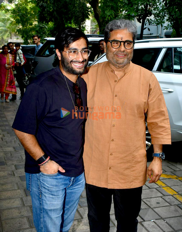 photos kartik aaryan aditya roy kapur and others attend anurag basus saraswati puja 4