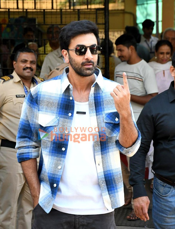 photos ranbir kapoor aamir khan john abraham suniel shetty junaid khan and others snapped outside voting booth in bandra