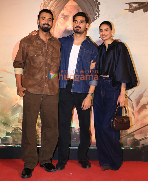 photos sunny deol varun dhawan suniel shetty sonam bajwa and others grace the premiere of border 2 255 4