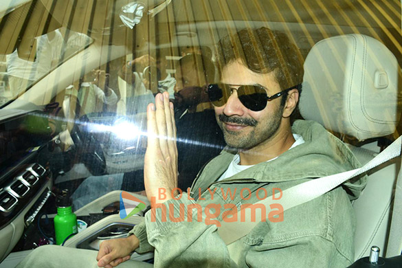photos varun dhawan ahan shetty bhushan kumar and binnoy k gandhi snapped at kalina airport 4