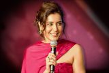 Raashii Khanna: “I can speak six languages.” | Farzi 2 Cast on Bollywood Hungama