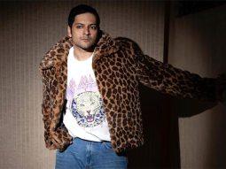 Ali Fazal turns presenter for Amitosh Nagpal’s Mahanagar Jugnu at Le’ Chakallas Fringe Festival