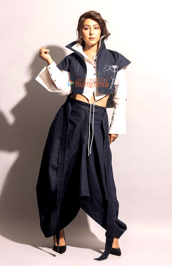 hina khan 3 81