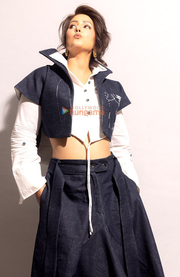 hina khan 4 75