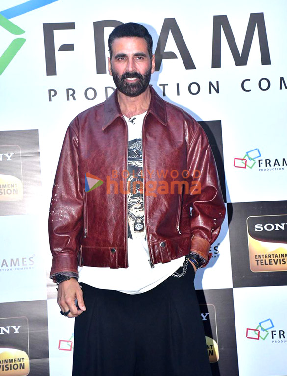 photos akshay kumar wamiqa gabbi rajpal yadav and ektaa r kapoor snapped promoting bhooth bangla on the sets of wheel of fortune 8