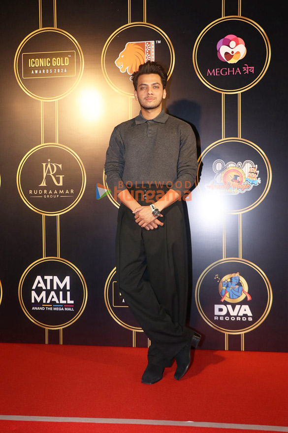 photos ishaan khatter sahher bambba mona singh sajid nadiadwala and others grace the iconic gold awards 2026 11