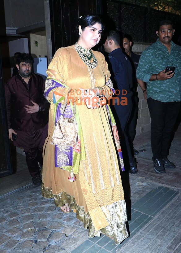 photos kareena kapoor khan arjun kapoor khushi kapoor and others grace sonam kapoor ahujas baby shower ceremony 18
