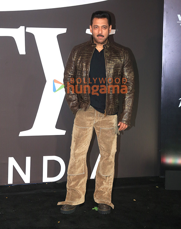 Photos: Salman Khan, Akshay Kumar, Twinkle Khanna, Nimrat Kaur and others grace the launch of Variety magazine Photos: Salman Khan, Akshay Kumar, Twinkle Khanna, Nimrat Kaur and others grace the launch of Variety magazine