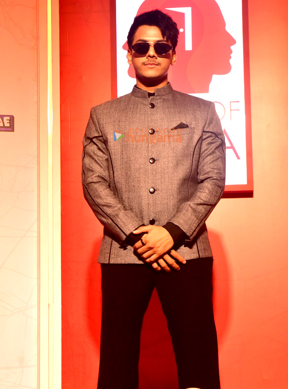 photos shah rukh khan ishaan khatter and vishal jethwa snapped at abp networks ideas of india 2026 10