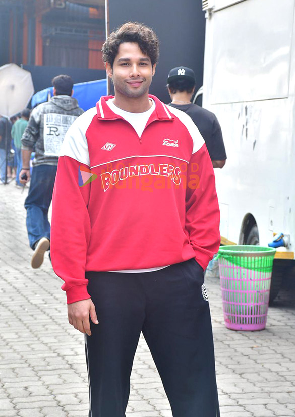photos siddhant chaturvedi and mrunal thakur snapped promoting do deewane seher mein 3