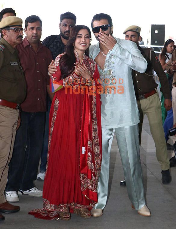 Photos: Vijay Deverakonda–Rashmika Mandanna make first appearance after wedding Photos: Vijay Deverakonda–Rashmika Mandanna make first appearance after wedding