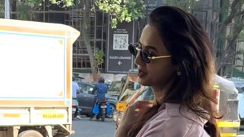 Beauty in pink! Sonal Chauhan