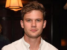 Jeremy Irvine Hannah