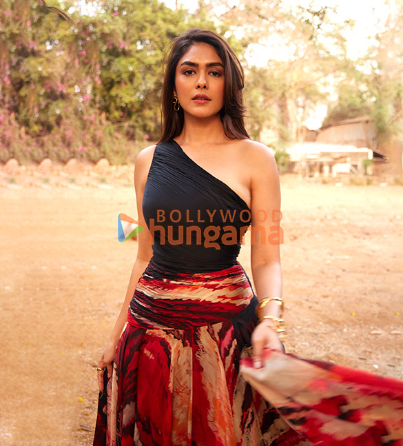 mrunal thakur 9 16