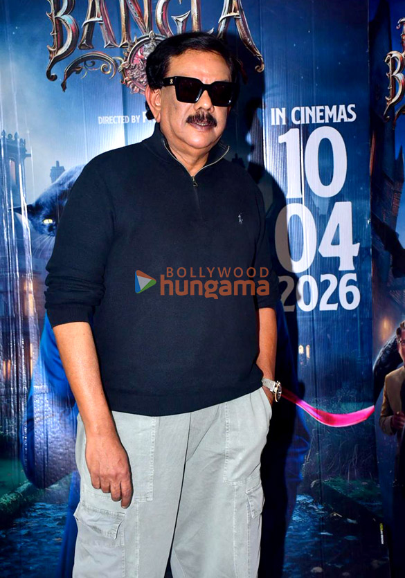 photos akshay kumar rajpal yadav priyadarshan snapped promoting their film bhooth bangla 6