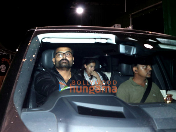 photos alia bhatt snapped juhu 1