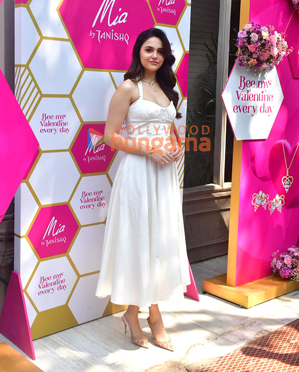 photos aneet padda snapped attending an event in juhu 6