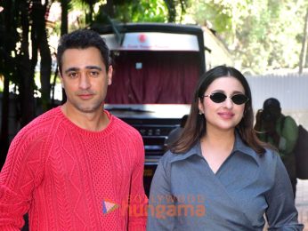 Photos: Imran Khan, Parineeti Chopra and Vikrant Massey snapped in Andheri Photos: Imran Khan, Parineeti Chopra and Vikrant Massey snapped in Andheri