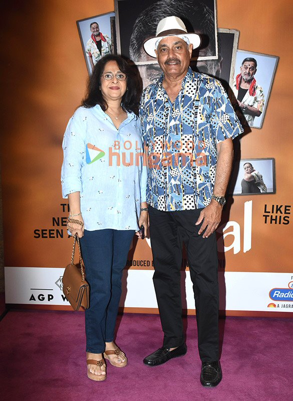 photos jacqueline fernandez saiee manjrekar and others attend mahesh manjrekars hindi play animal 10