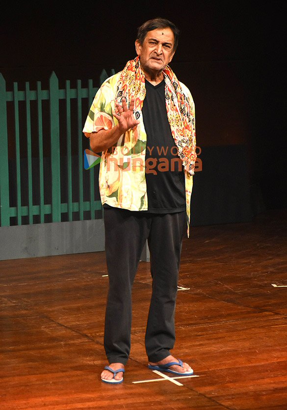 photos jacqueline fernandez saiee manjrekar and others attend mahesh manjrekars hindi play animal 6