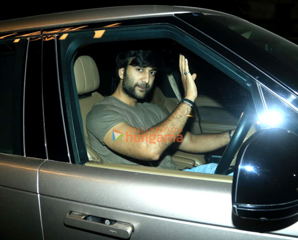 photos khushi kapoor ayaan agnihotri and meezaan jafri snapped in bandra 3