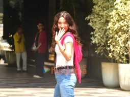 Photos: Medha Shankr snapped in Juhu