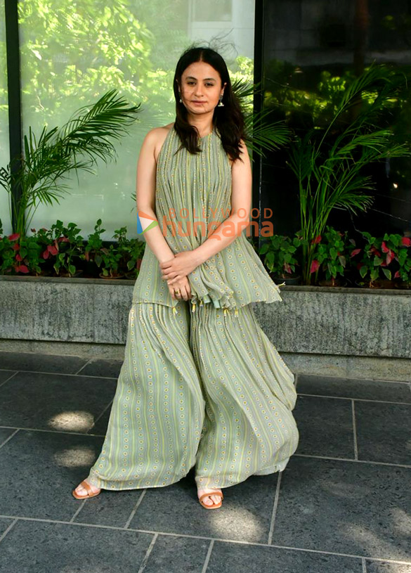 photos prajakta koli divya dutta rasika dugal sayani gupta and kirti kulhari snapped in juhu 12