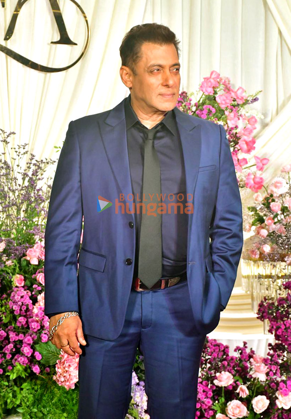 photos salman khan aamir khan anil kapoor rani mukerji rekha rakesh roshan and others attend sooraj barjatyas daughter eesha barjatyas wedding 11