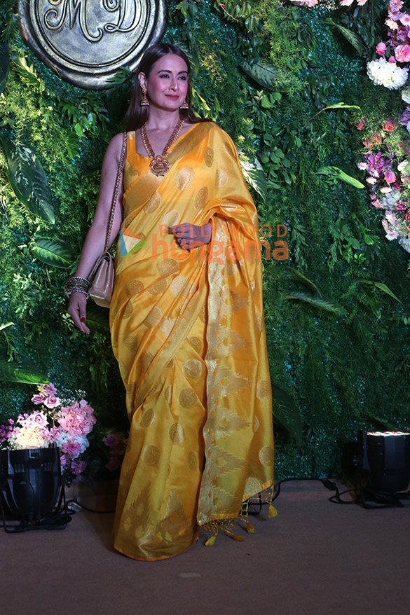 photos salman khan aamir khan tiger shroff farhan akhtar and others at komal nahtas son mohak nahtas wedding reception 36