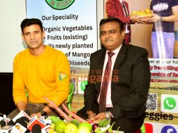Photos: Sangram Singh unveils ‘Gir Veggies’ organic brand in Mumbai